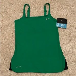 Nike Indy Sport Top NWT Size Medium